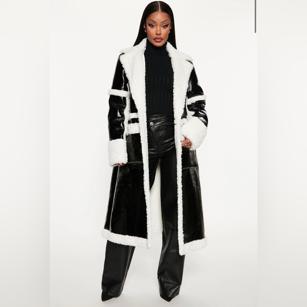 FashionNova Baddest in the Streets Faux Fur Trench Coat | Medium | Black & White